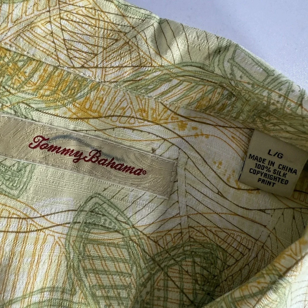 Tommy Bahama Shirt Mens Large Yellow Green Hawaiian Camp Silk Floral Loop Collar